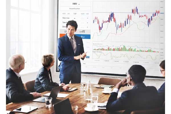 甲骨文公司因收入疲软盘后大跌11% 推低了英伟达和CoreWeave等人工智能股票